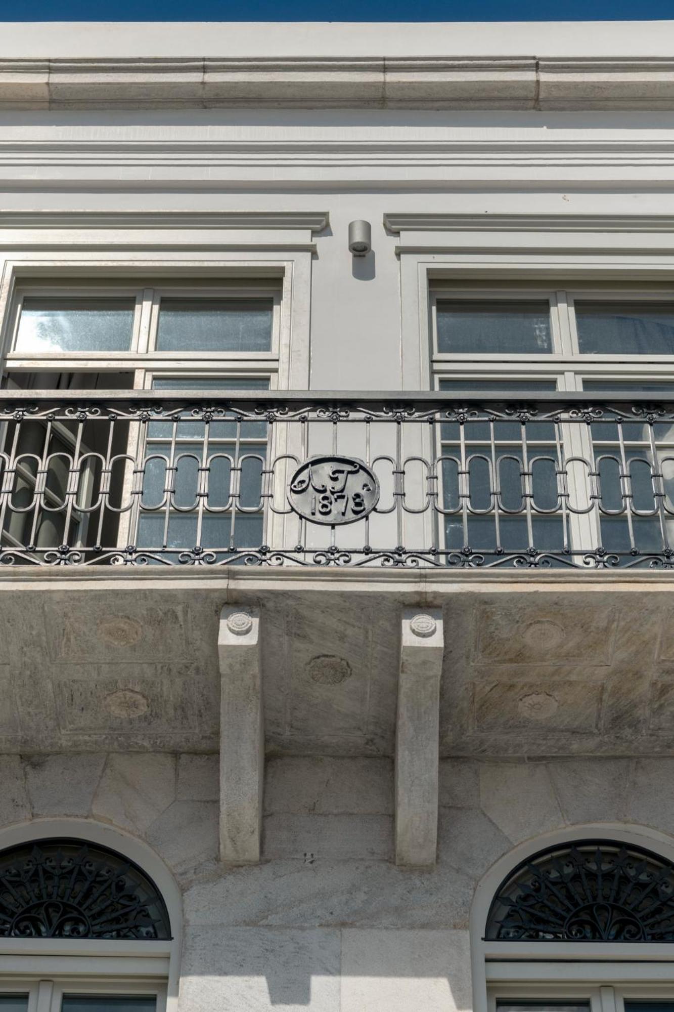 Skylight Hotel Ermoupoli Ngoại thất bức ảnh