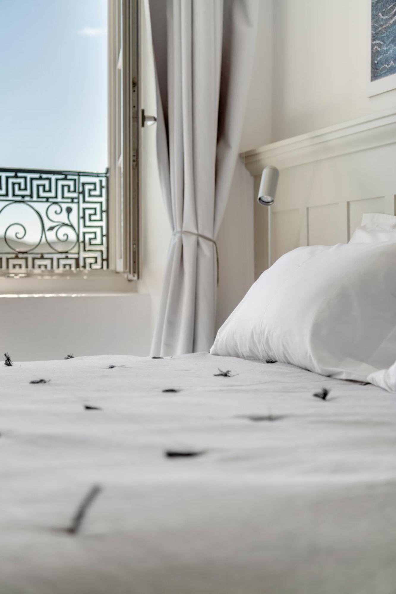 Skylight Hotel Ermoupoli Ngoại thất bức ảnh