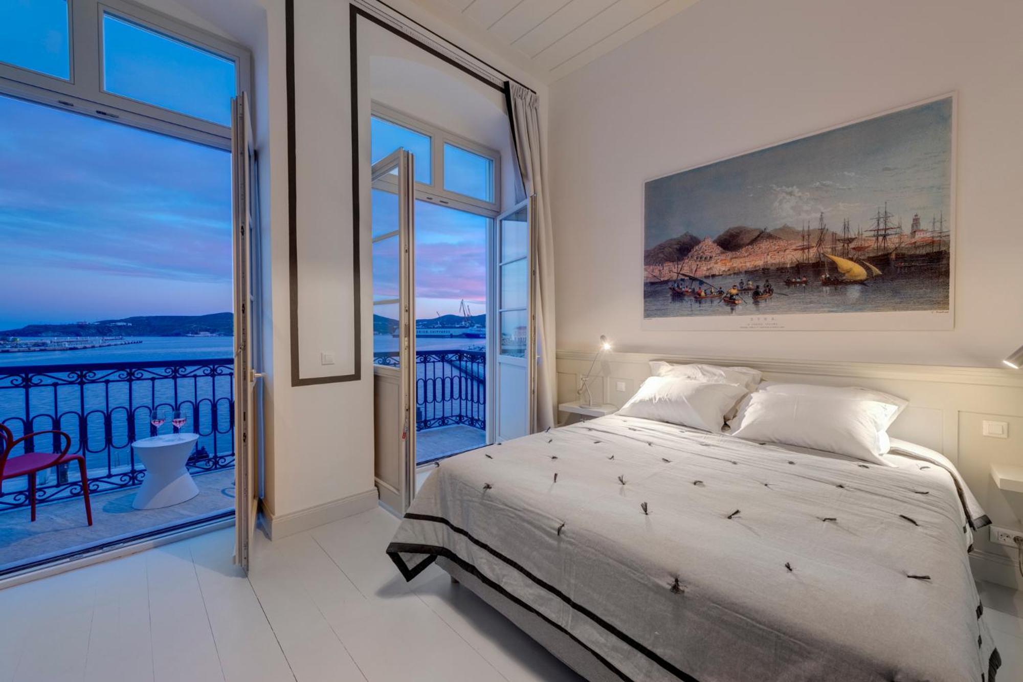 Skylight Hotel Ermoupoli Ngoại thất bức ảnh