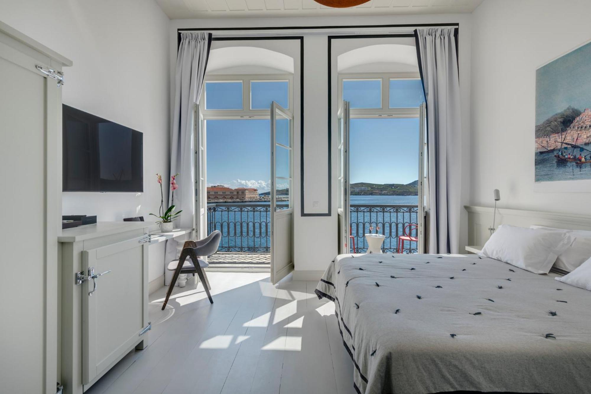 Skylight Hotel Ermoupoli Ngoại thất bức ảnh