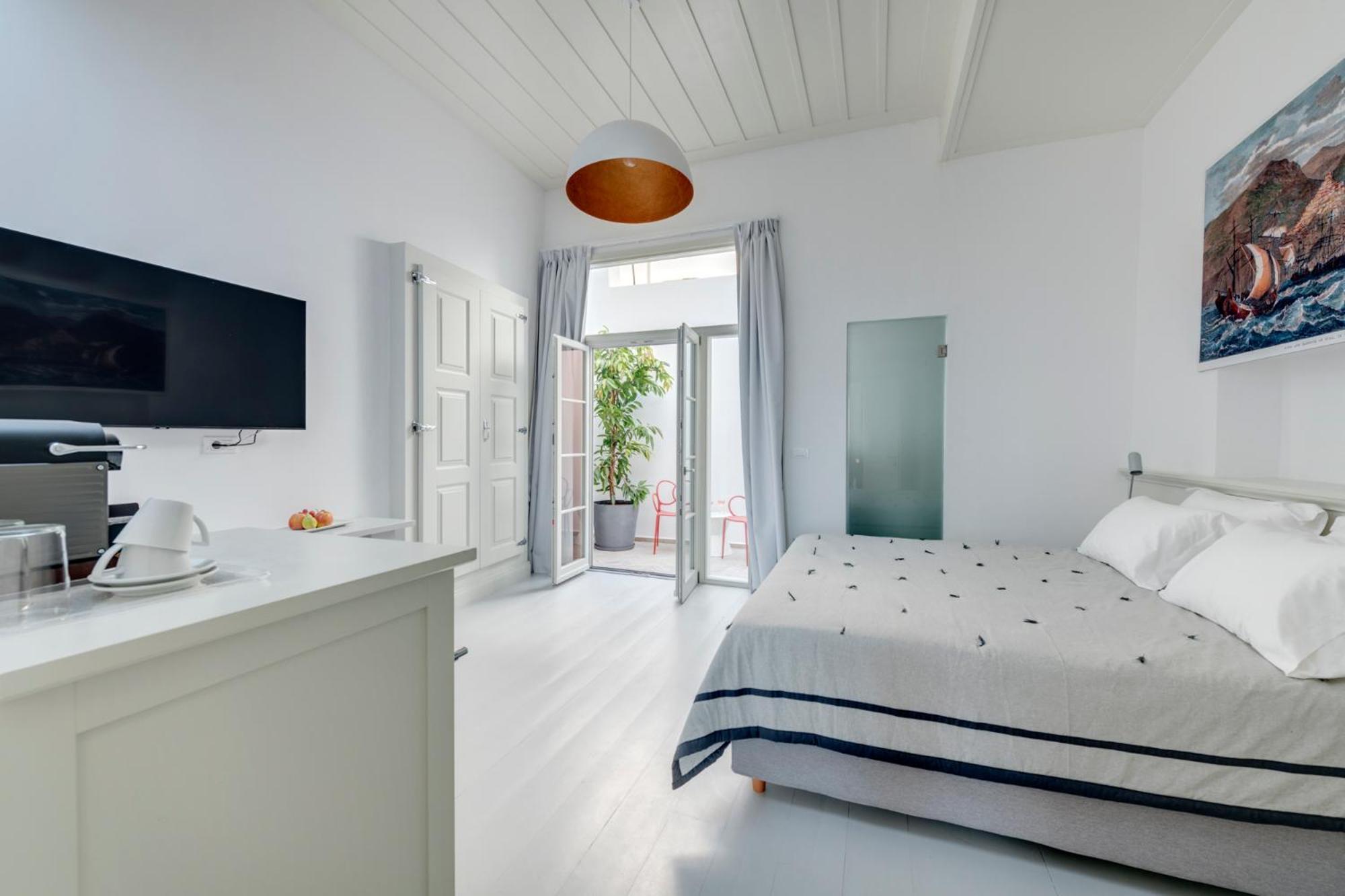 Skylight Hotel Ermoupoli Ngoại thất bức ảnh
